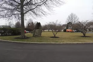 404 Pinebrooke Cir, Downingtown, PA 19335 - Photo 12