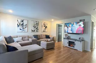 810 Amber Ln, West Chester, PA 19382 - Photo 2