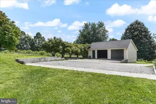 619 E Hillendale Rd, Chadds Ford, PA 19317 - Photo 4