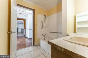 390 Mary St, Downingtown, PA 19335 - Photo 54