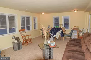 802 W Bridge St, Parkesburg, PA 19365 - Photo 6