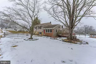 533 Columbia Ave, Phoenixville, PA 19460 - Photo 2