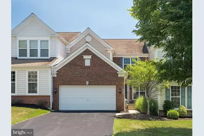 209 N Caldwell Circle, Downingtown, PA 19335 - Photo 2