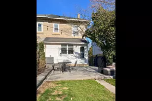 420 Dayton St, Phoenixville, PA 19460 - Photo 2