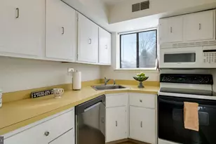 1011 Valley Dr, West Chester, PA 19382 - Photo 14