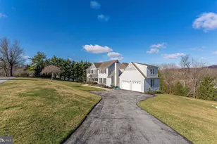 8 Matthews Run, Chester Springs, PA 19425 - Photo 4