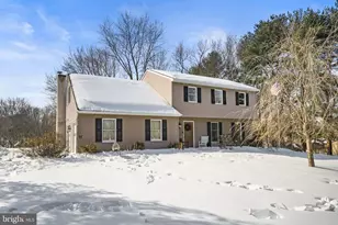 111 Briarwood Dr, Downingtown, PA 19335 - Photo 4