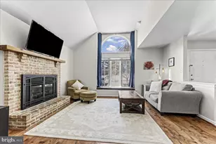 406 Columbine Dr, Kennett Square, PA 19348 - Photo 2