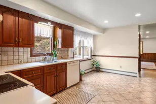 913 Baylowell Dr, West Chester, PA 19380 - Photo 14