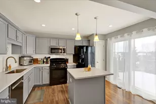 268 S Savanna Dr, Pottstown, PA 19465 - Photo 14