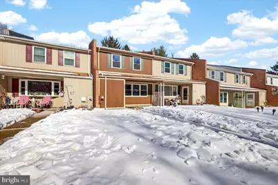 207 Westbury Court, Downingtown, PA 19335 - Photo 4