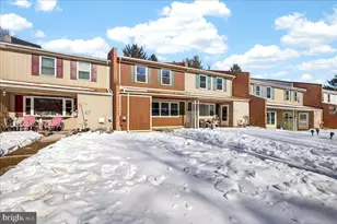 207 Westbury Ct, Downingtown, PA 19335 - Photo 4