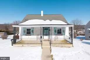 1507 Stirling St, Coatesville, PA 19320 - Photo 2