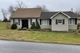 156 Davis Rd, Coatesville, PA 19320 - Photo 2