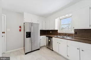 950 W Chestnut St, Coatesville, PA 19320 - Photo 10