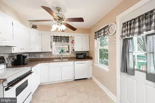 878 Valley Forge Rd, Phoenixville, PA 19460 - Photo 8