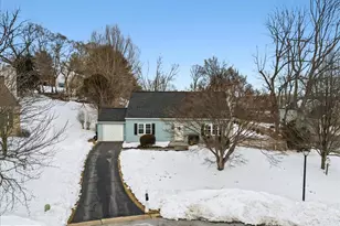 11 N Williamson Rd, Avondale, PA 19311 - Photo 1