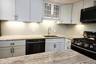 42 Drummers Ln, Wayne, PA 19087 - Photo 2