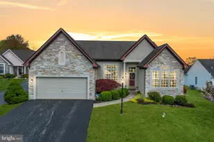 2305 Higgins Cir, Downingtown, PA 19335 - Photo 1