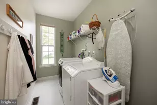 2305 Higgins Cir, Downingtown, PA 19335 - Photo 18