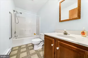 594 5th St, Oxford, PA 19363 - Photo 16