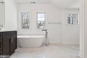 709 Newtown Rd, Berwyn, PA 19312 - Photo 44