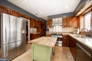 241 Anderson Ave, Phoenixville, PA 19460 - Photo 4