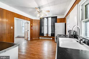 513 W 1st Ave, Parkesburg, PA 19365 - Photo 12