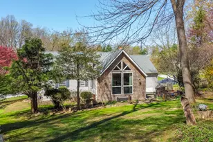 124 Columbia Dr, Coatesville, PA 19320 - Photo 2