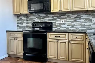 133 E Main St, Pottstown, PA 19465 - Photo 8