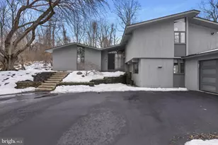 36 Blue Stone Ct, Chadds Ford, PA 19317 - Photo 2