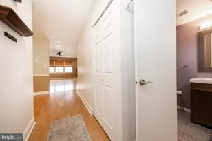 102 Chester Ct, Downingtown, PA 19335 - Photo 4