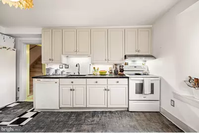 20 N Brandywine Avenue, Coatesville, PA 19320 - Photo 10