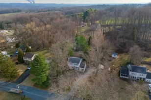 2126 Robin Ln, Pottstown, PA 19465 - Photo 26