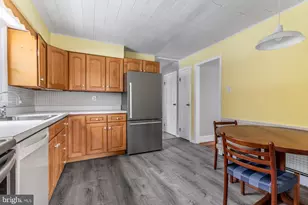 2126 Robin Ln, Pottstown, PA 19465 - Photo 10