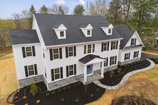 17 Hickory Ln, Malvern, PA 19355 - Photo 2