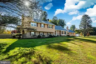 316 Maple Dr, Kennett Square, PA 19348 - Photo 2