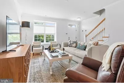 607 W Mulberry Street, Kennett Square, PA 19348 - Photo 2