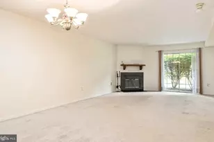 109 Valley Stream Cir, Chesterbrook, PA 19087 - Photo 2