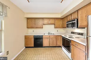 109 Valley Stream Cir, Chesterbrook, PA 19087 - Photo 6