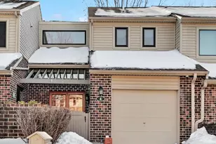 4 Knox Ct, Chesterbrook, PA 19087 - Photo 1