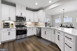 638 Bridge St, Spring City, PA 19475 - Photo 28