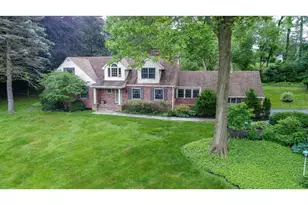 152 Hunters Ln, Devon, PA 19333 - Photo 1