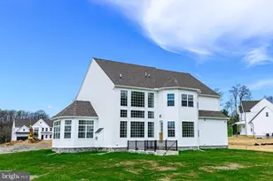 16 McKnight Farm Ln, Glenmoore, PA 19343 - Photo 2