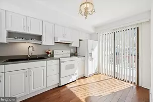 604 Westtown Cir, West Chester, PA 19382 - Photo 4