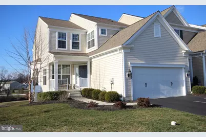 299 N Caldwell Circle, Downingtown, PA 19335 - Photo 2