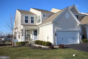 299 N Caldwell Cir, Downingtown, PA 19335 - Photo 2