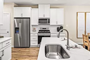 48 Four Leaf Dr, Downingtown, PA 19335 - Photo 10