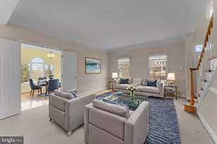 325 Shelbourne Ln, Phoenixville, PA 19460 - Photo 10