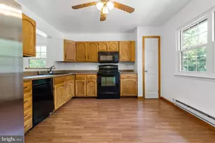 172 Stirling Ct, West Chester, PA 19380 - Photo 4